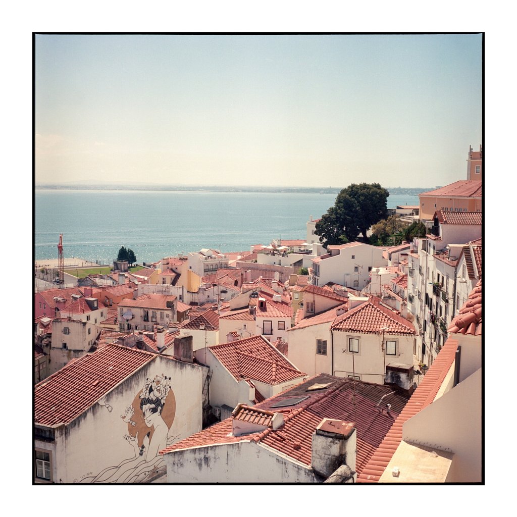 Lissabon-02-Rolleicord-Kodak-Portra-400.jpg