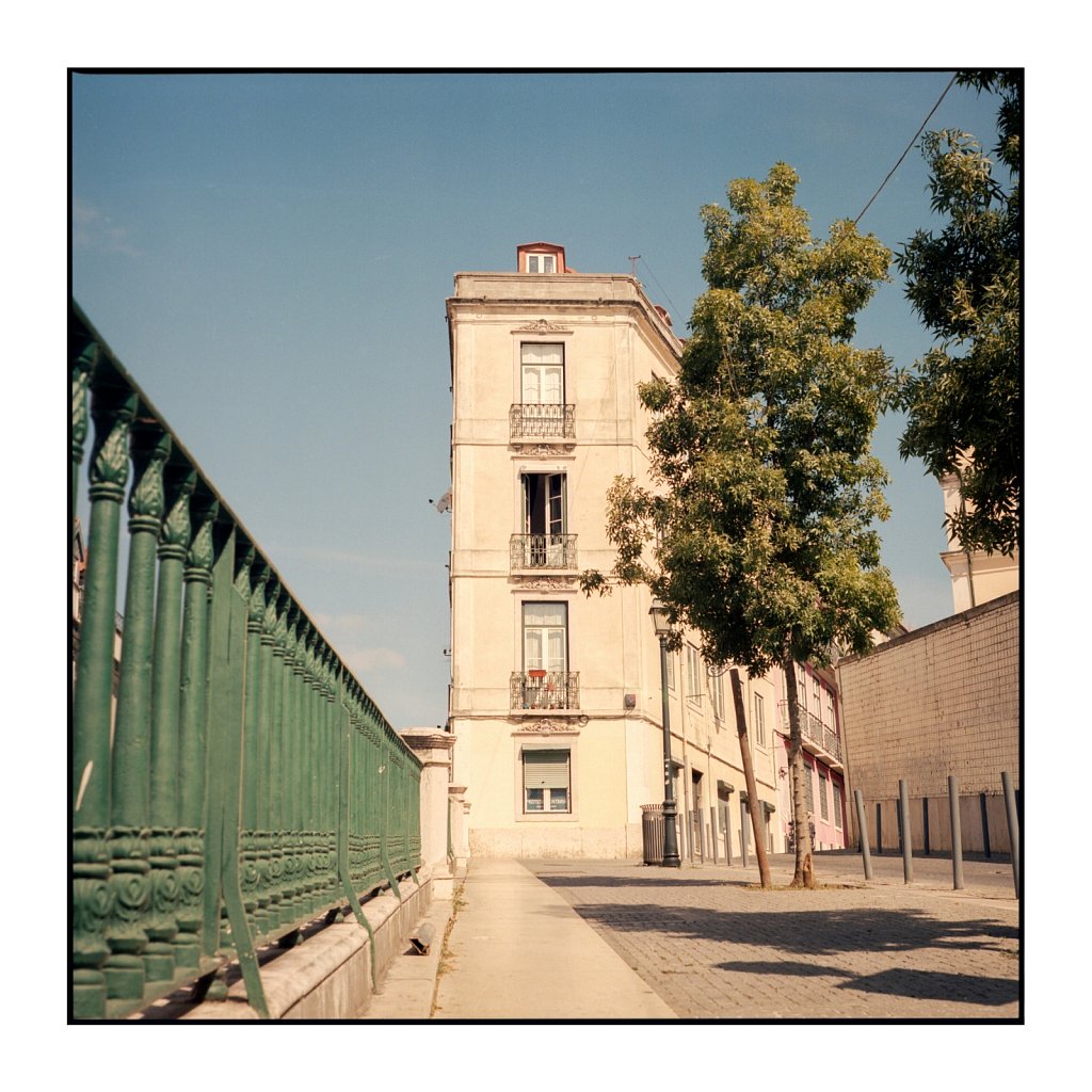 Lissabon-08-Rolleicord-Kodak-Portra-400.jpg